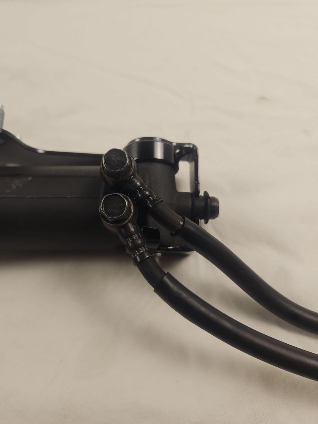 HARLEY DAVIDSON GENUINE 13 IN TRI GLIDE SHOCK ABSORBER SET 54000144