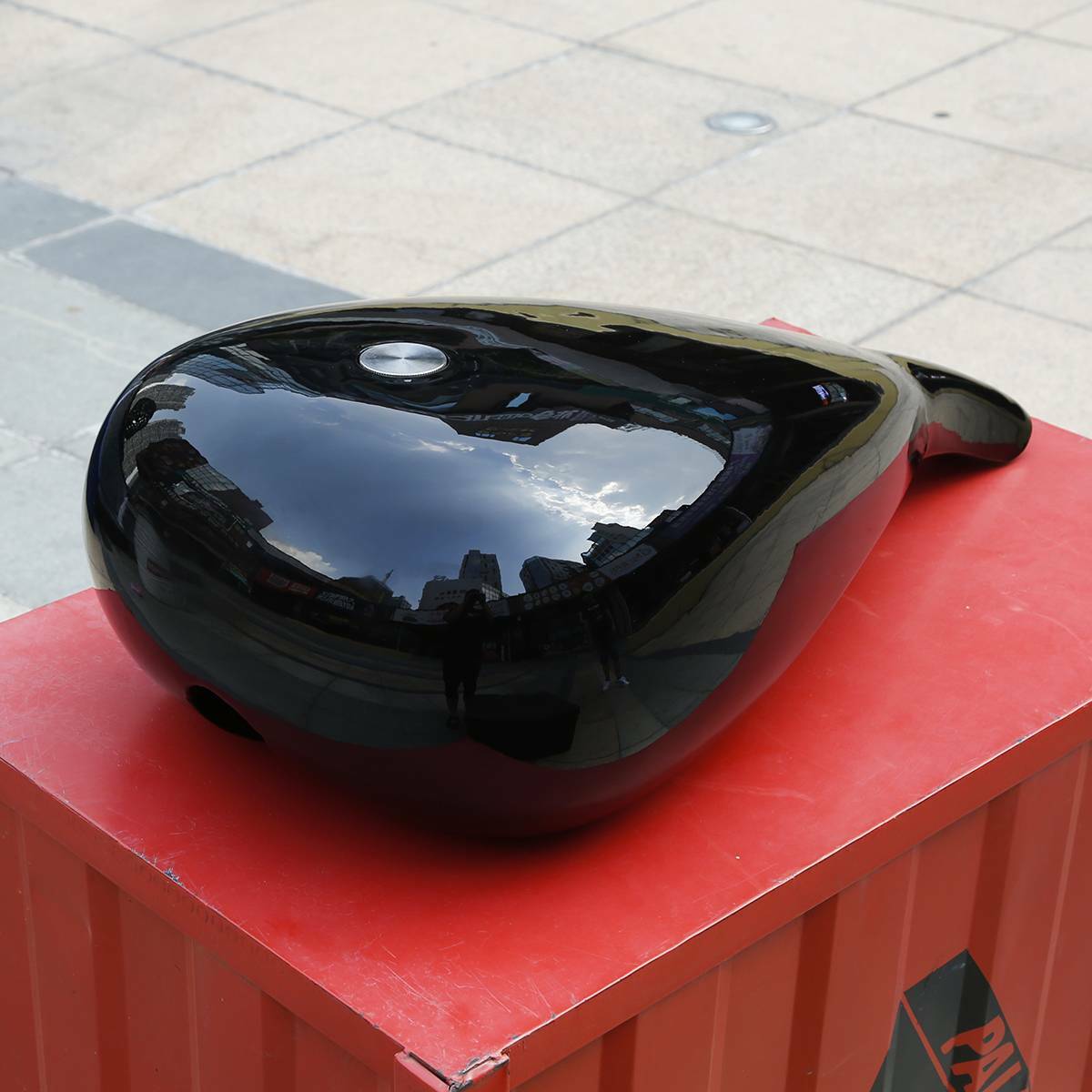 Painted 5″ Extended 4.7 Gallon Fuel Gas Tank Fit For Harley Touring FL Chopper