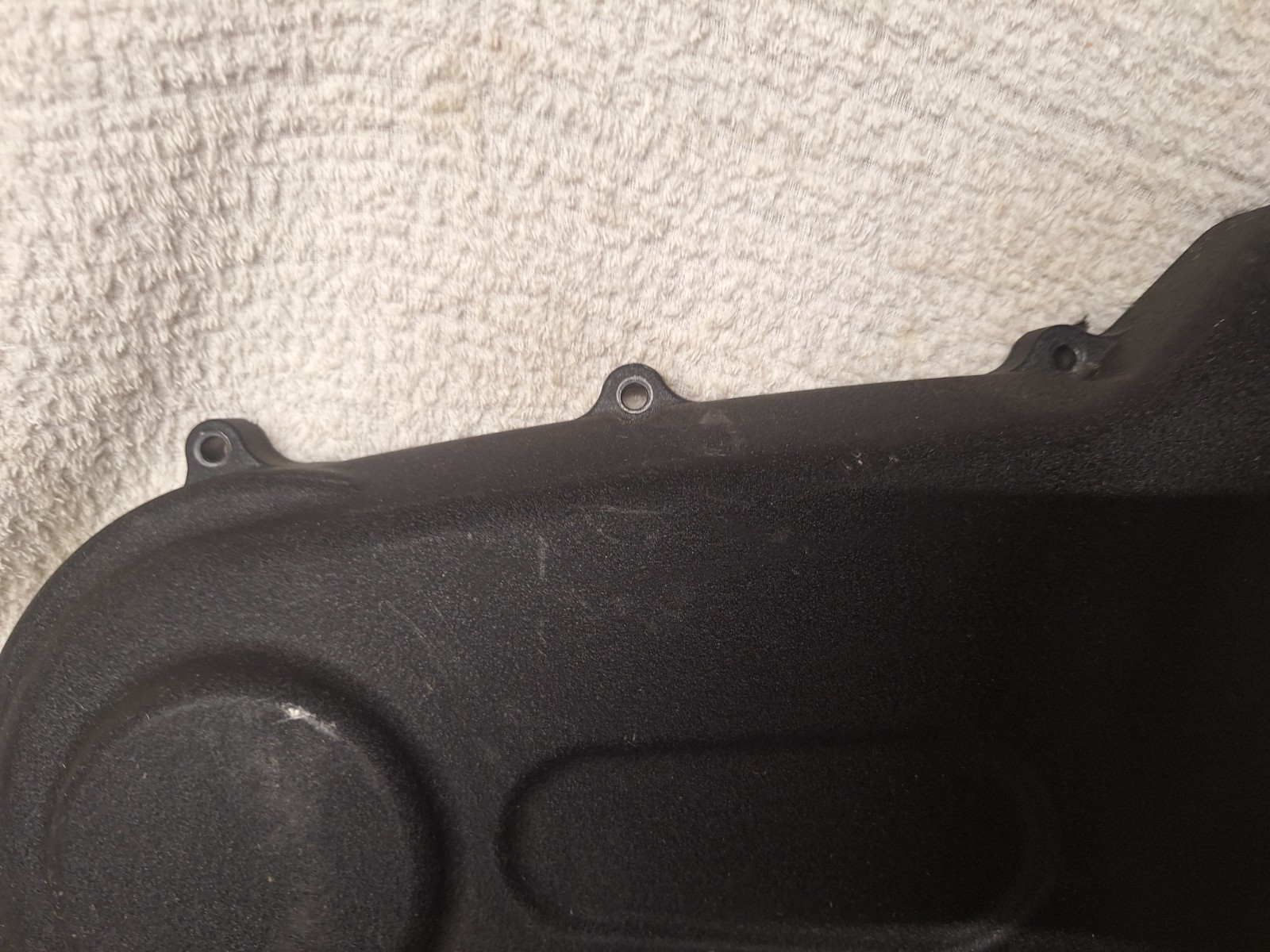 60784-06A Harley-Davidson Dyna Fat Bob Outer Primary Clutch Cover Wrinkle Black