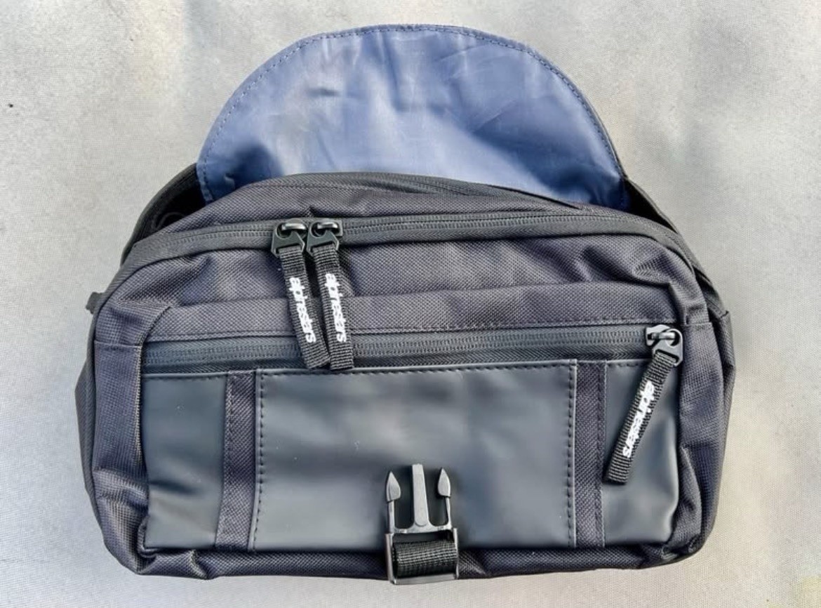 Alpinestars Polyamide Motorcycle Black Waist Bag/Straps/Rain Cover/ 11in X 7in