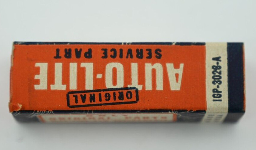 NOS Auto-Lite IGP-3028-A Ignition Points 38-47 Hudson 38-53 Indian Motorcycle