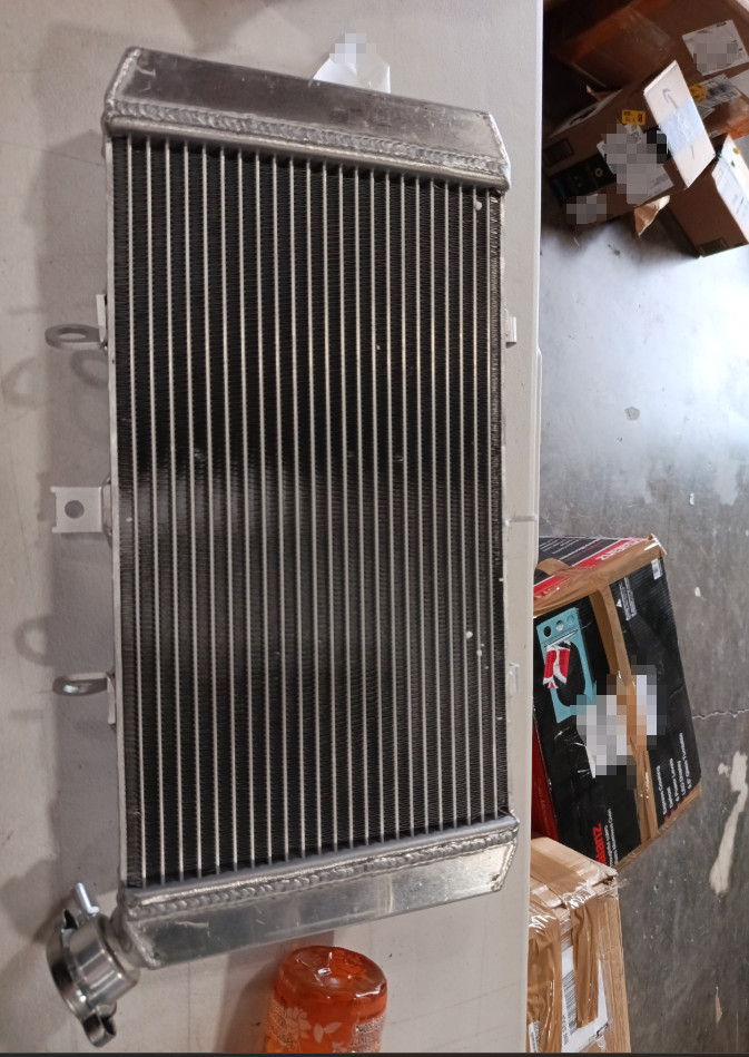 Aluminum Radiator 39061-0749 For Kawasaki Z900RS ZR900 ZR 900 ABS 2018 2019 2020