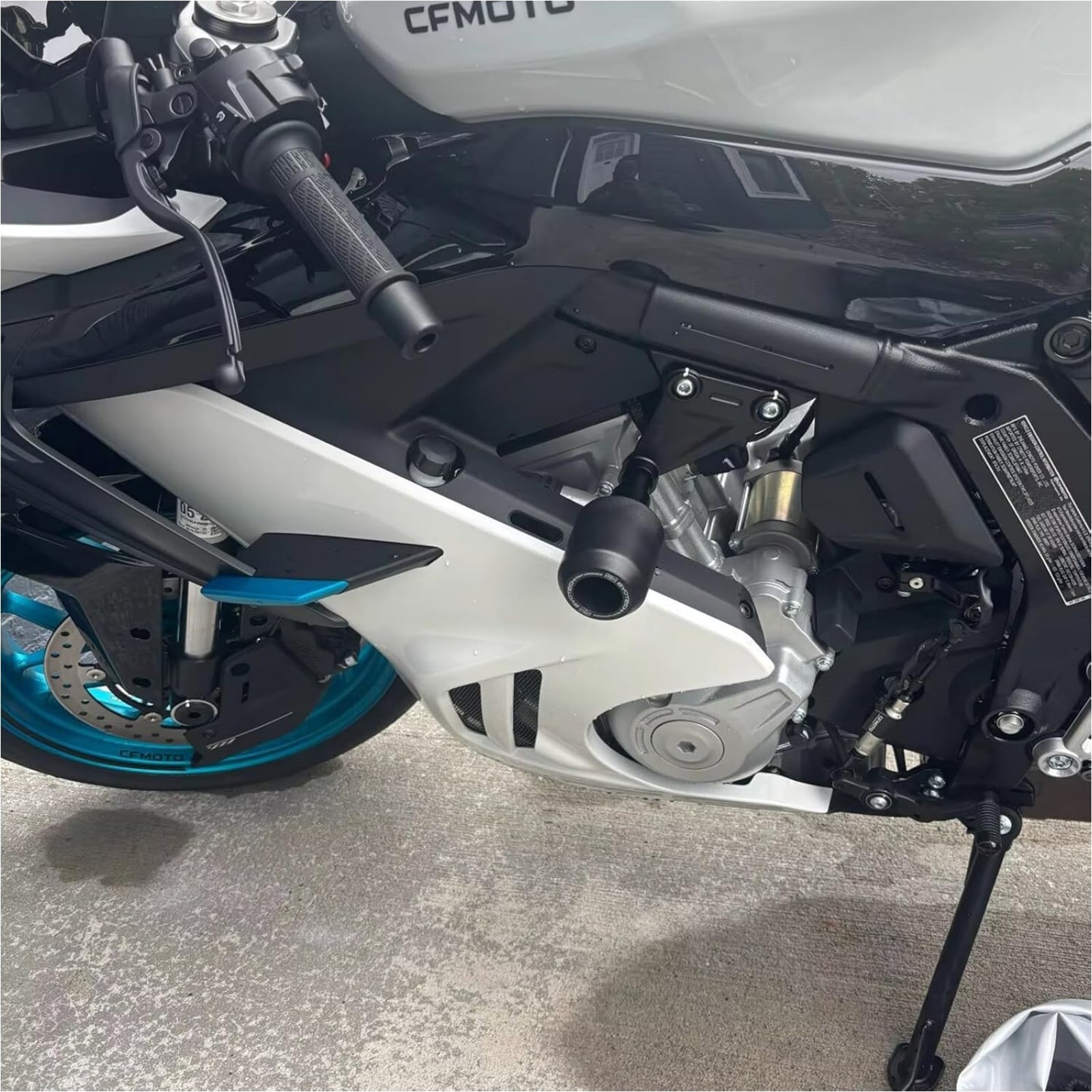 Frame Sliders Crash Bar Engine Slider Anti-Crash Guard Protector For CFMOTO 675S