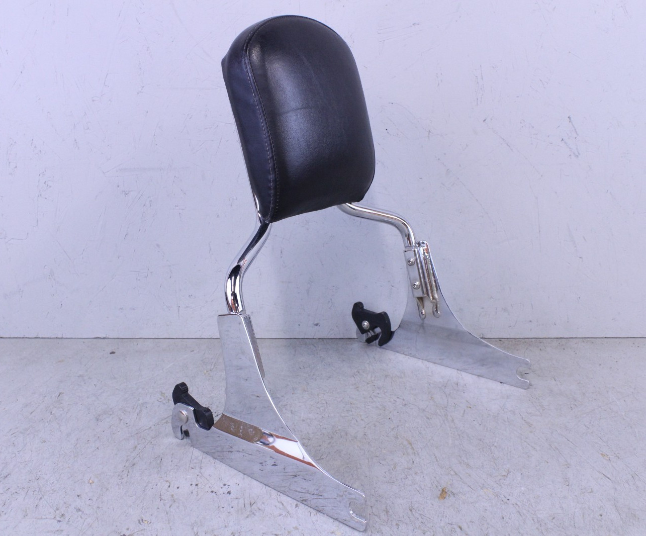 Harley-Davidson Breakout FXSB Detachable Sissy Bar Backrest 13-17 52540-09A