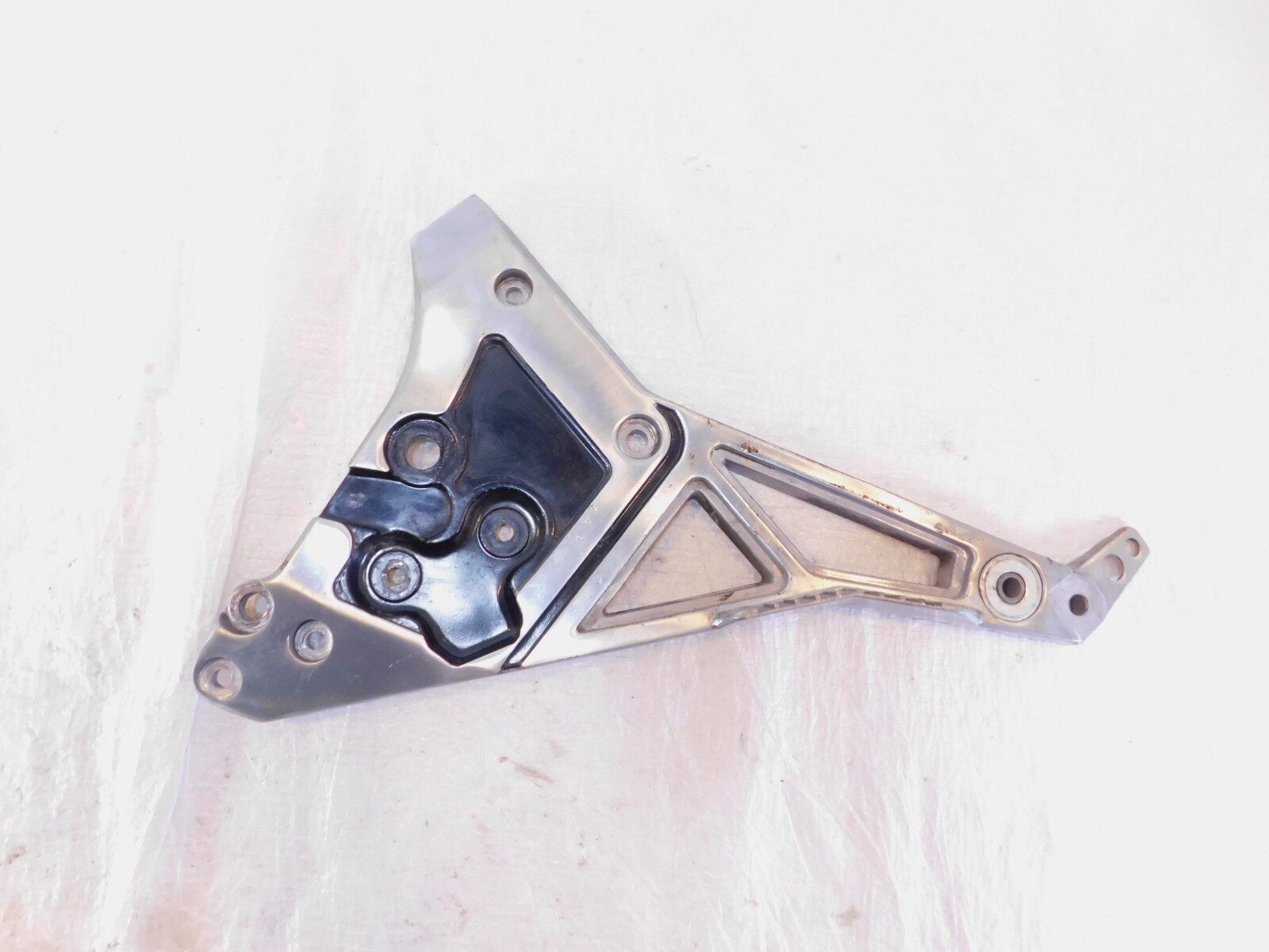 1984-1987 Yamaha FJ1100 FJ1200 Left Front/Rear Footrest Foot Peg Bracket Mount