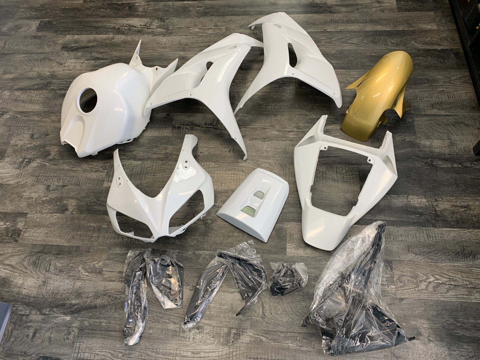 Honda 2006 2007 CBR1000RR ZXMT Fairings Cowlings Cowl Front Left Right Fuel Tank
