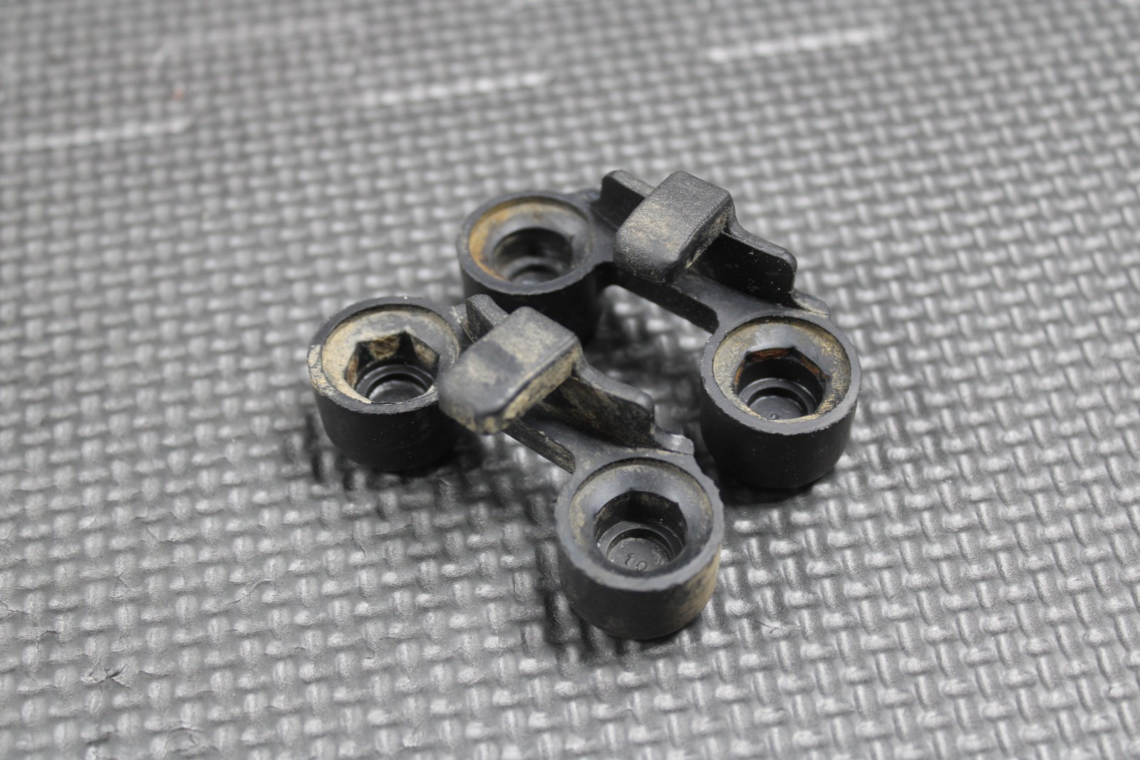 1996 96-04 HONDA XR250R OEM ENGINE MOTOR MOUNT STAY HANGER BRACKETS BOLTS RUBBER