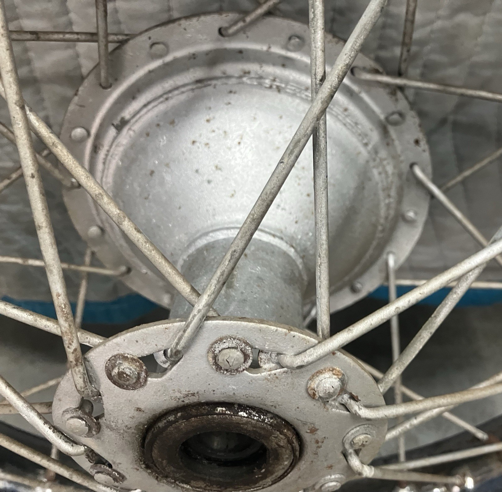 1974-1978 Aermacchi Harley Davidson SX175/250 18″ rear wheel assy w/tire USED