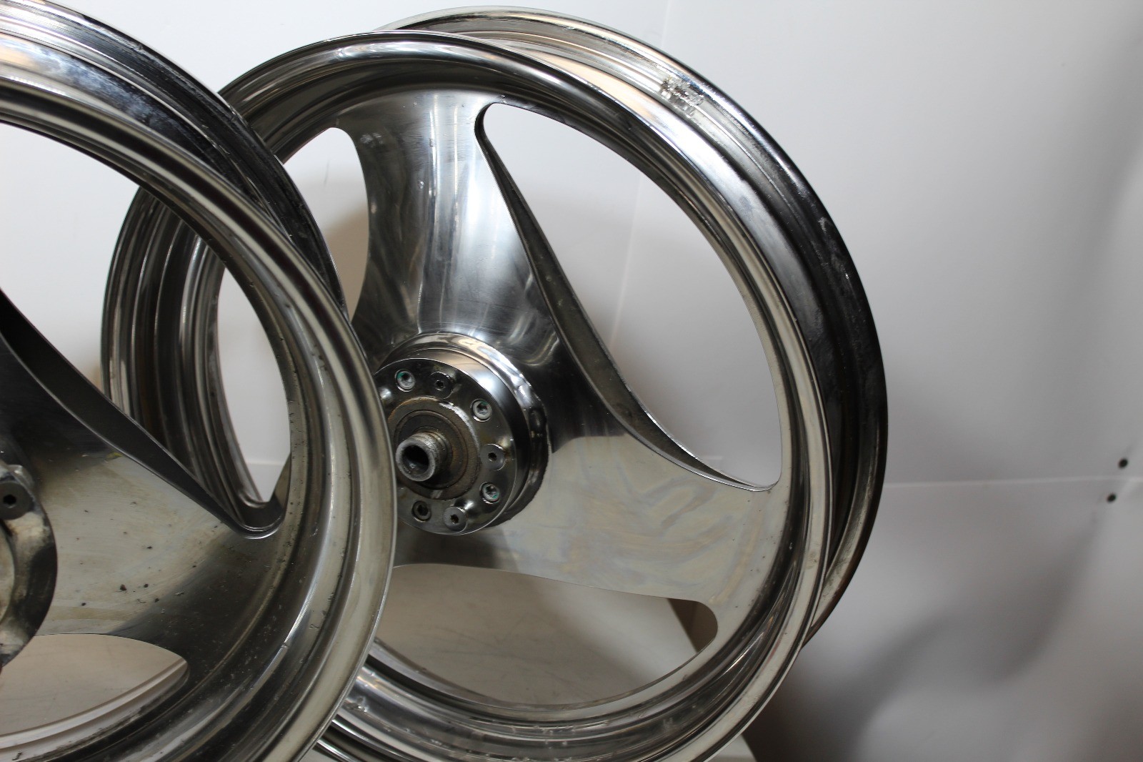 Buell X1 S1 M2 PM Chrome Plated Wheel Set 17×3.5 17×5.5″ Straight Pitting