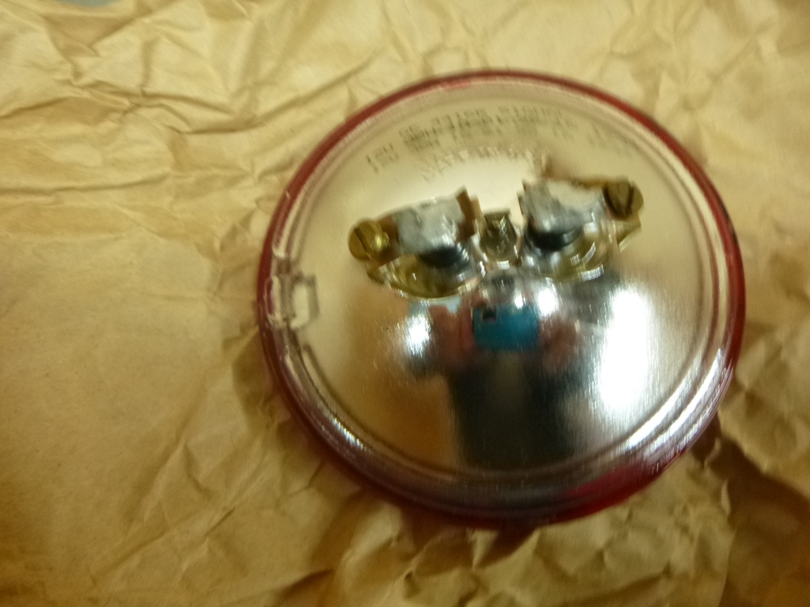 N.O.S. HARLEY DAVIDSON RED SPOTLIGHT BULB 68727-64