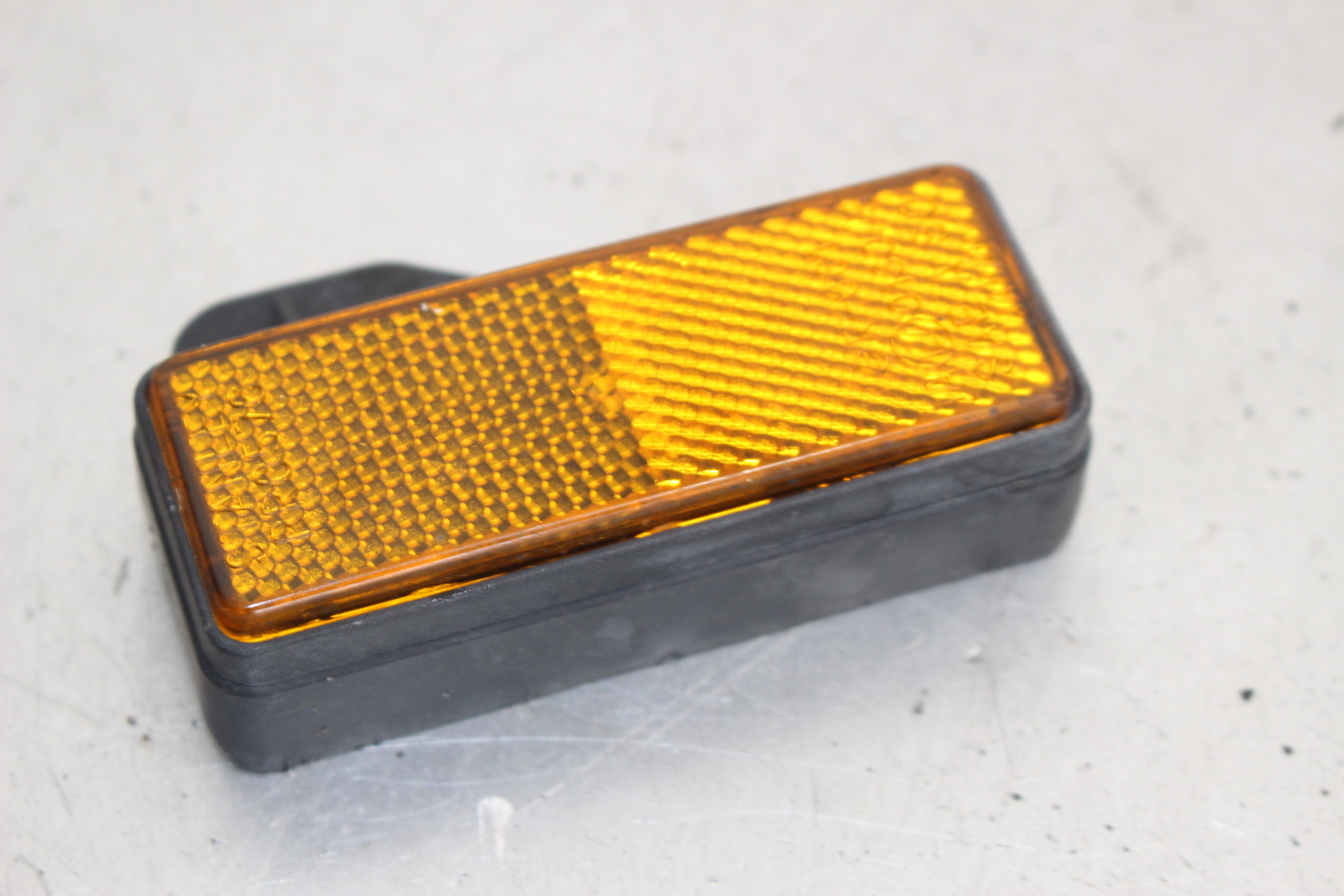 05-09 Suzuki Boulevard S40 Reflector Garnish Marker Set Pair Blvd 2005 06 07 08
