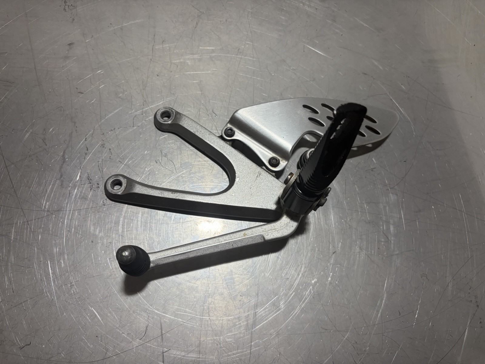 2004 Yamaha R1 Front Left, Peg Assembly (OEM)