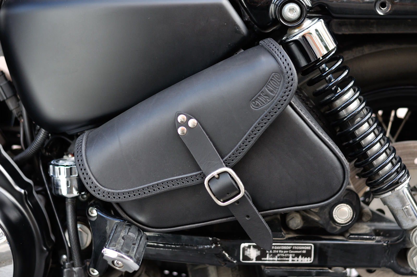 SADDLE BAG LEFT&RIGHT HARLEY DAVIDSON SPORTSTER MODELS ITALIAN QUALITY LEATHER