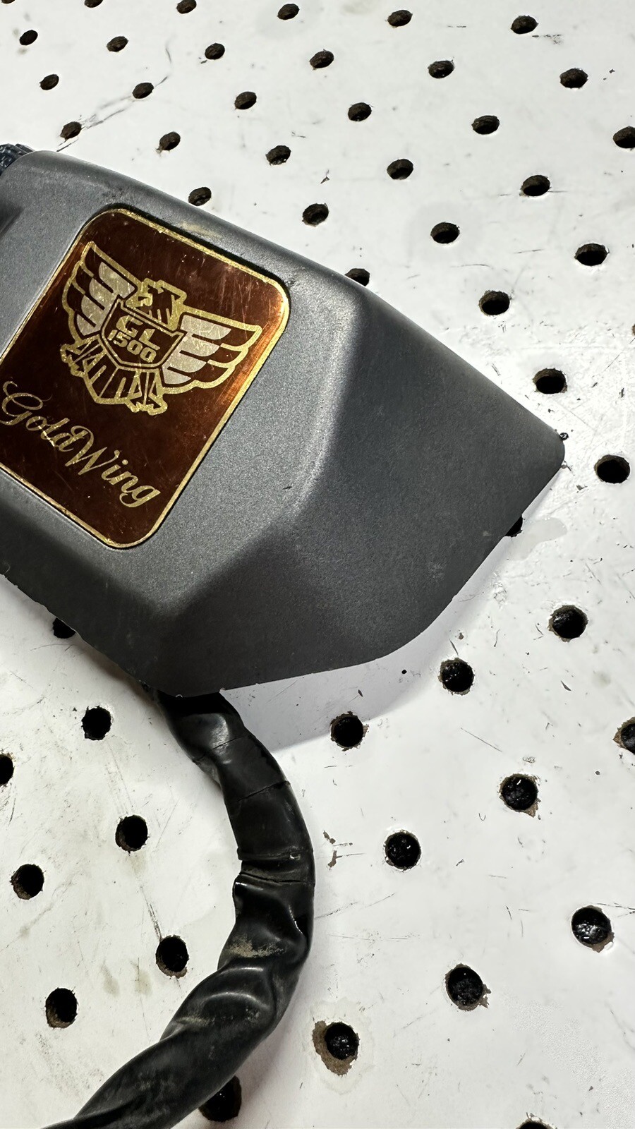 1989 Honda Goldwing GL1500 Center Console Unit With Knob Emblem Volume Channel