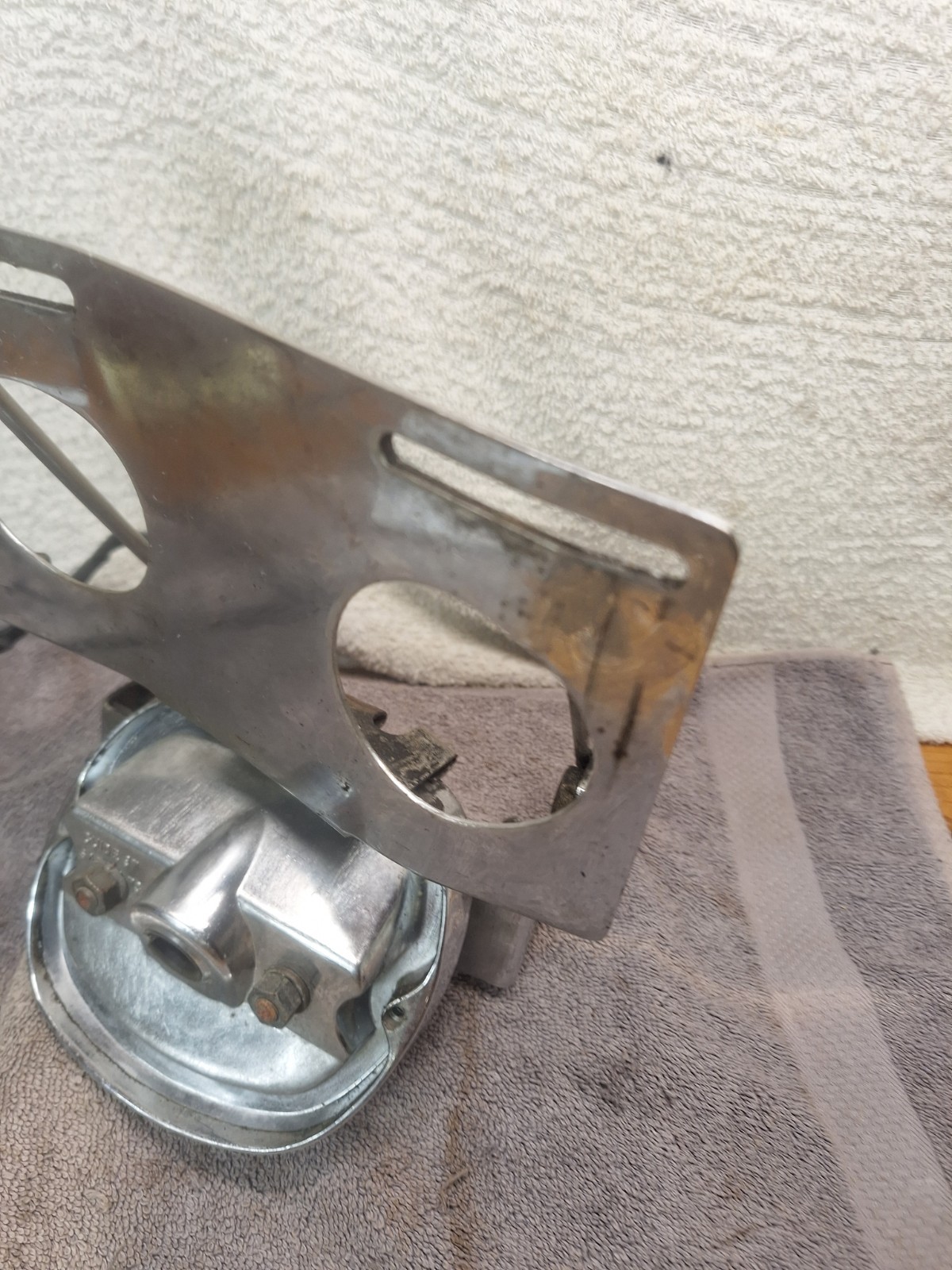 59993-80A Vtg Harley Softail Dyna Chrome License Plate Bracket Tail Light Mount