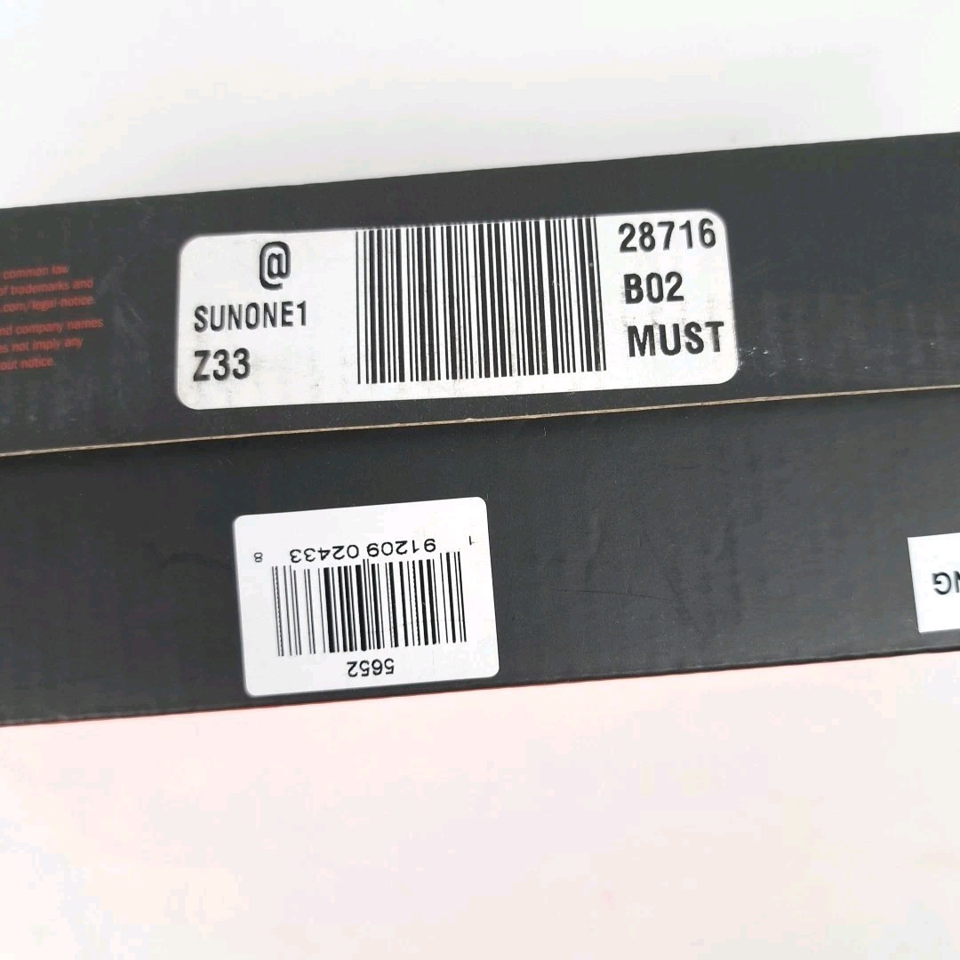 Kuryakyn Motorcycle Chrome And Black Foot Pegs Pair With Box
