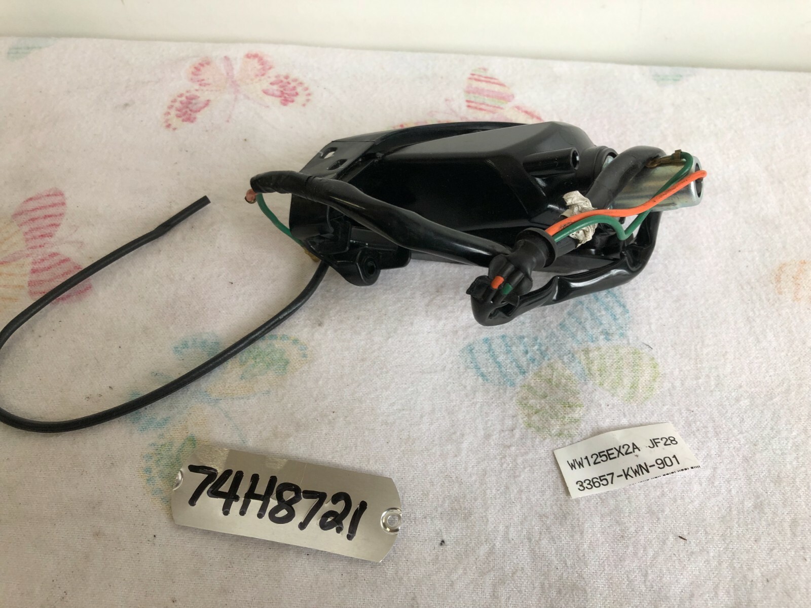 HONDA PCX 125 WW 125 2010 – 2013 LH REAR FLASHER GENUINE OEM LOT74 74H8721