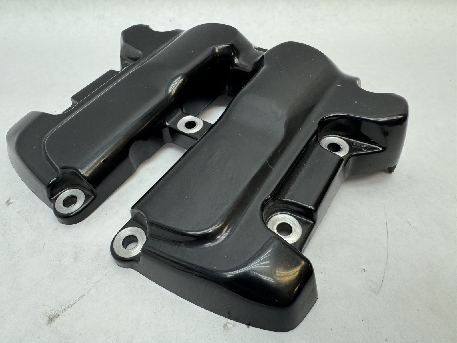 Harley Davidson M8 Models Gloss Black Top Rocker Box Cover 25700371 Used