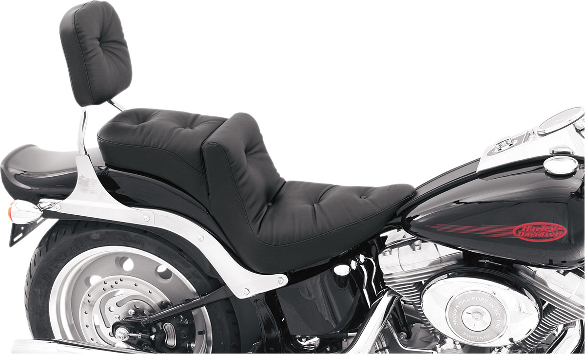 Mustang Regal Duke Extra Wide One-Piece Seat 76390