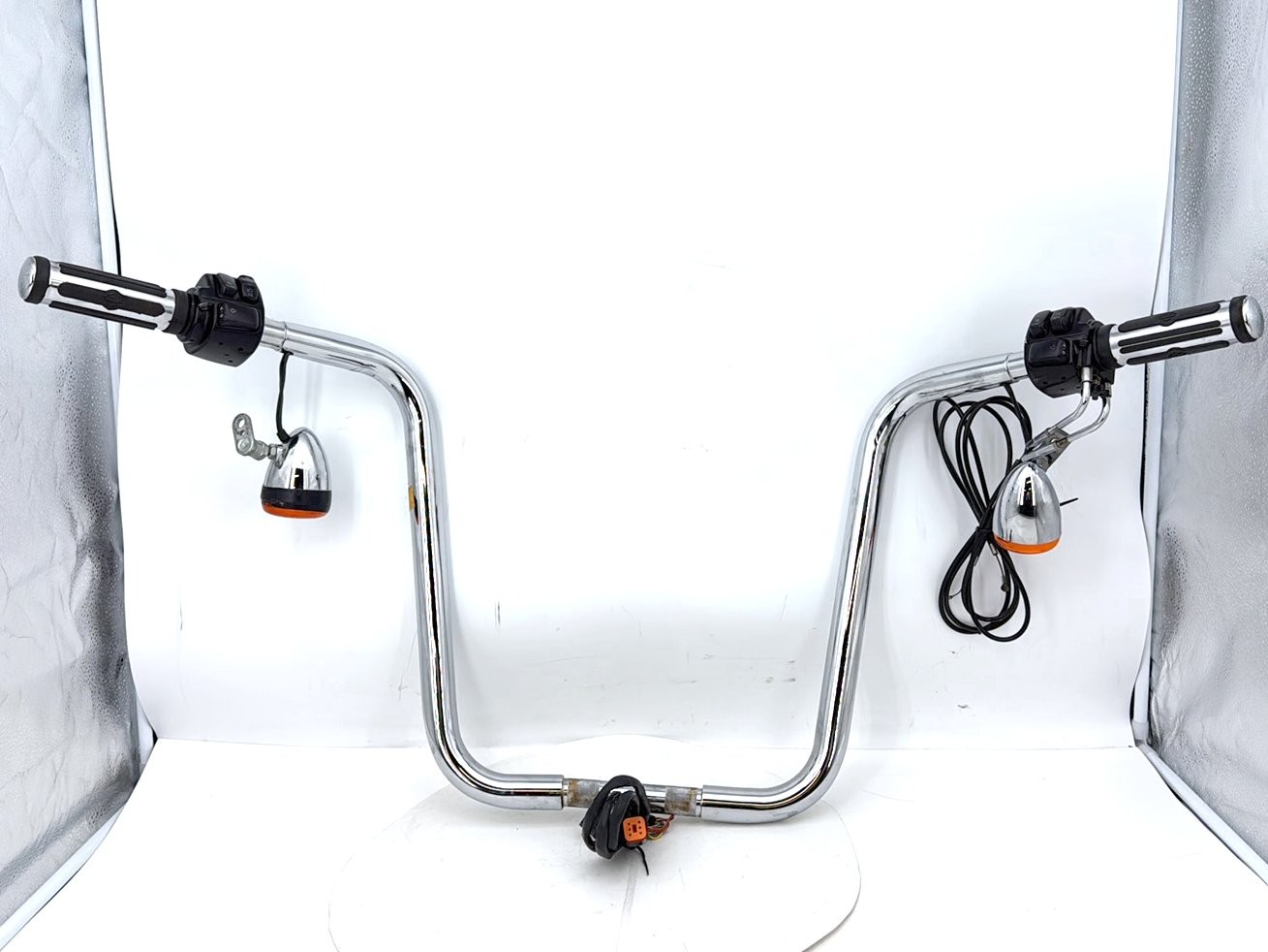 06 Harley Softail FLST Heritage OEM Handlebars Left Right Switches Controls BENT
