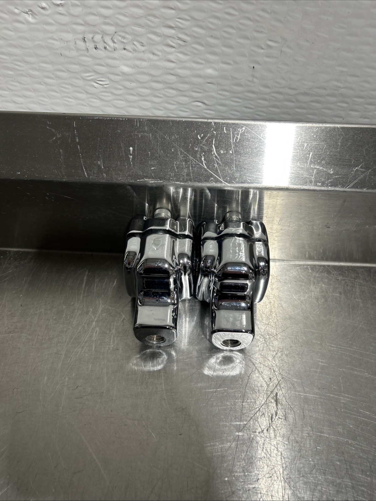 Harley Davidson 1.25″ Chrome Fatboy 114 Handlebar Risers 56888-07 2 5/8″ RISE #7