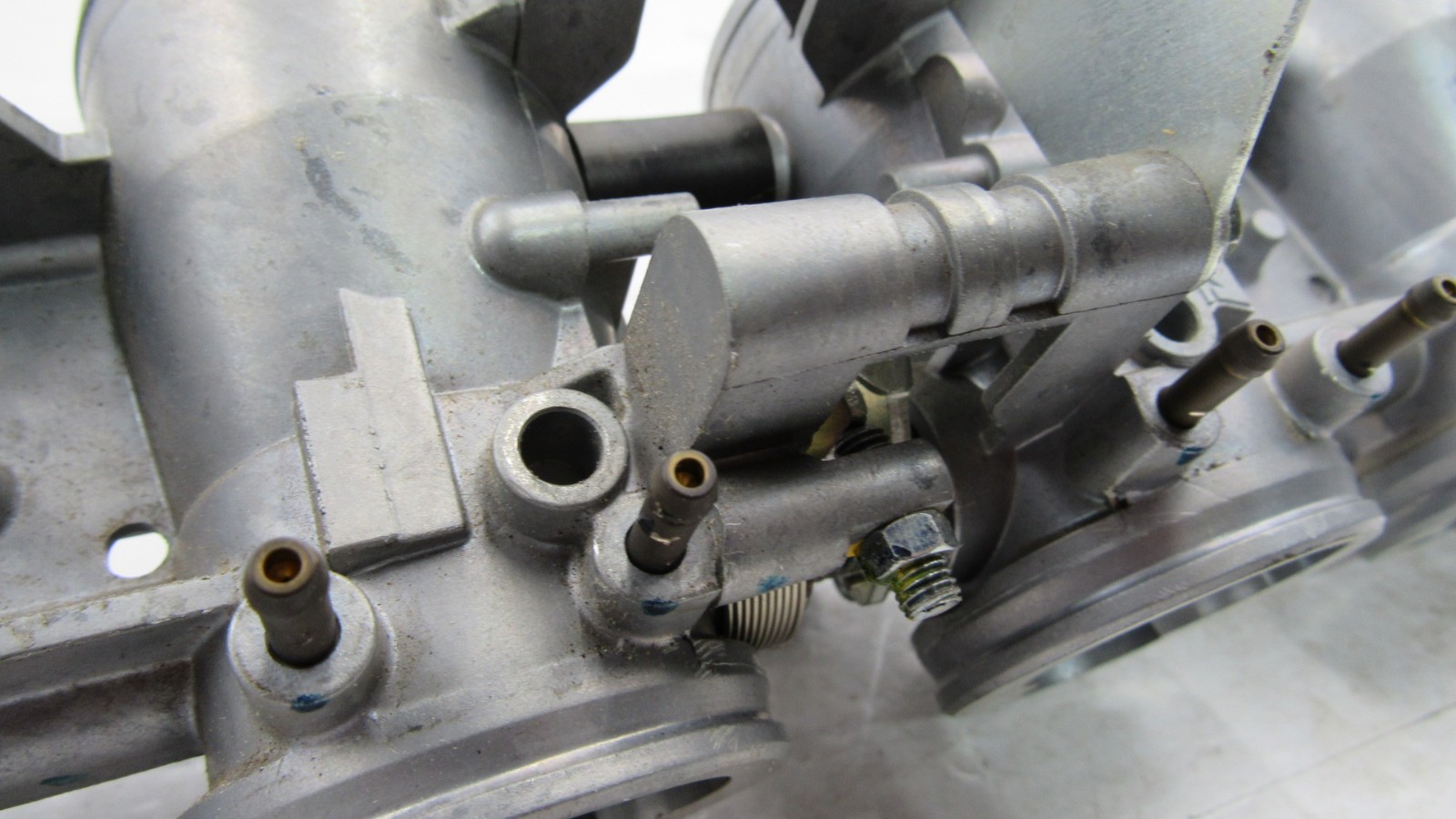 2006 Kawasaki ZX636 Ninja ZX-6R ZX6R Bare Throttle Bodies Body Housing