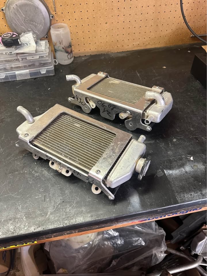 OEM 06-09 yz450 radiators with moose guards