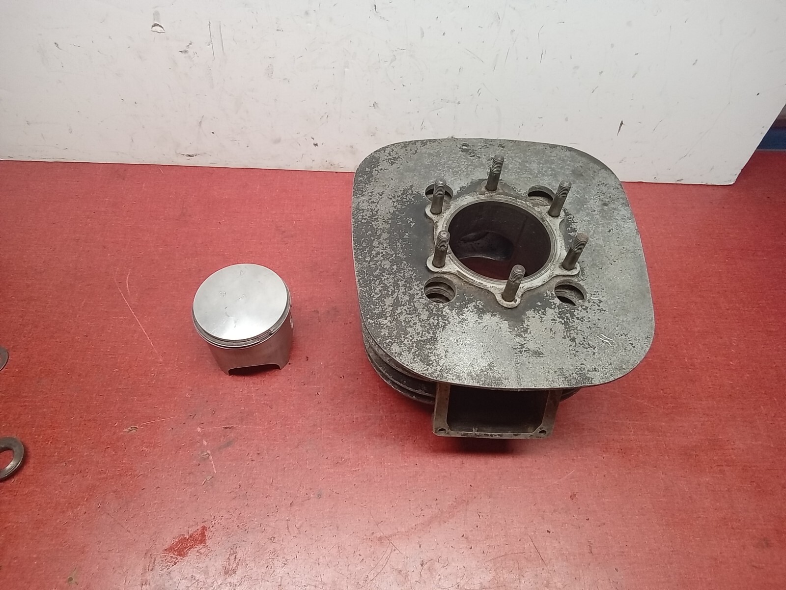 1977 77 YAMAHA IT250 IT 250 CYLINDER JUG TOP END