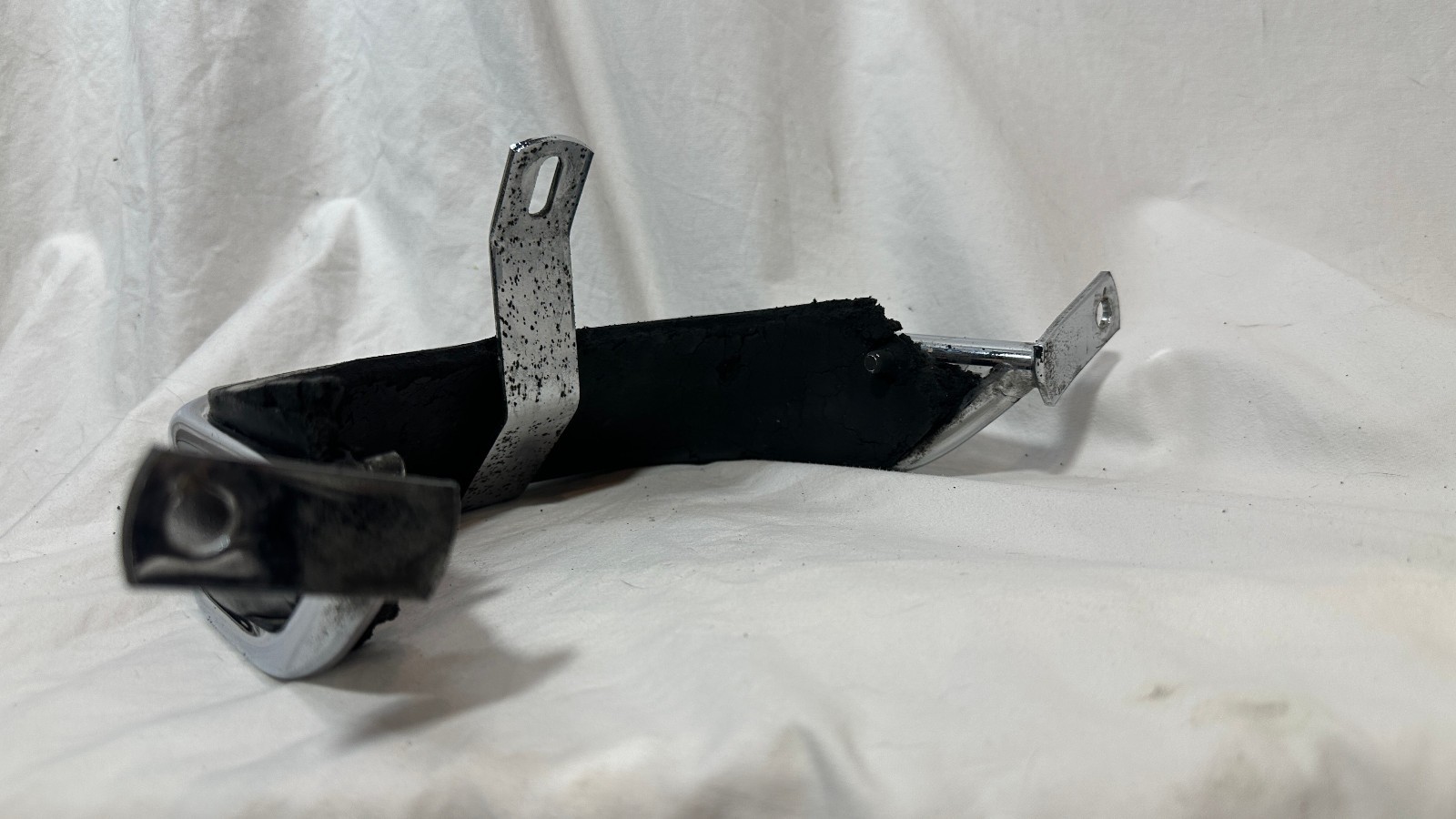 HARLEY-DAVIDSON OEM FRONT FENDER BUMPER GUARD – 91085-83D – TOURING ROAD KING