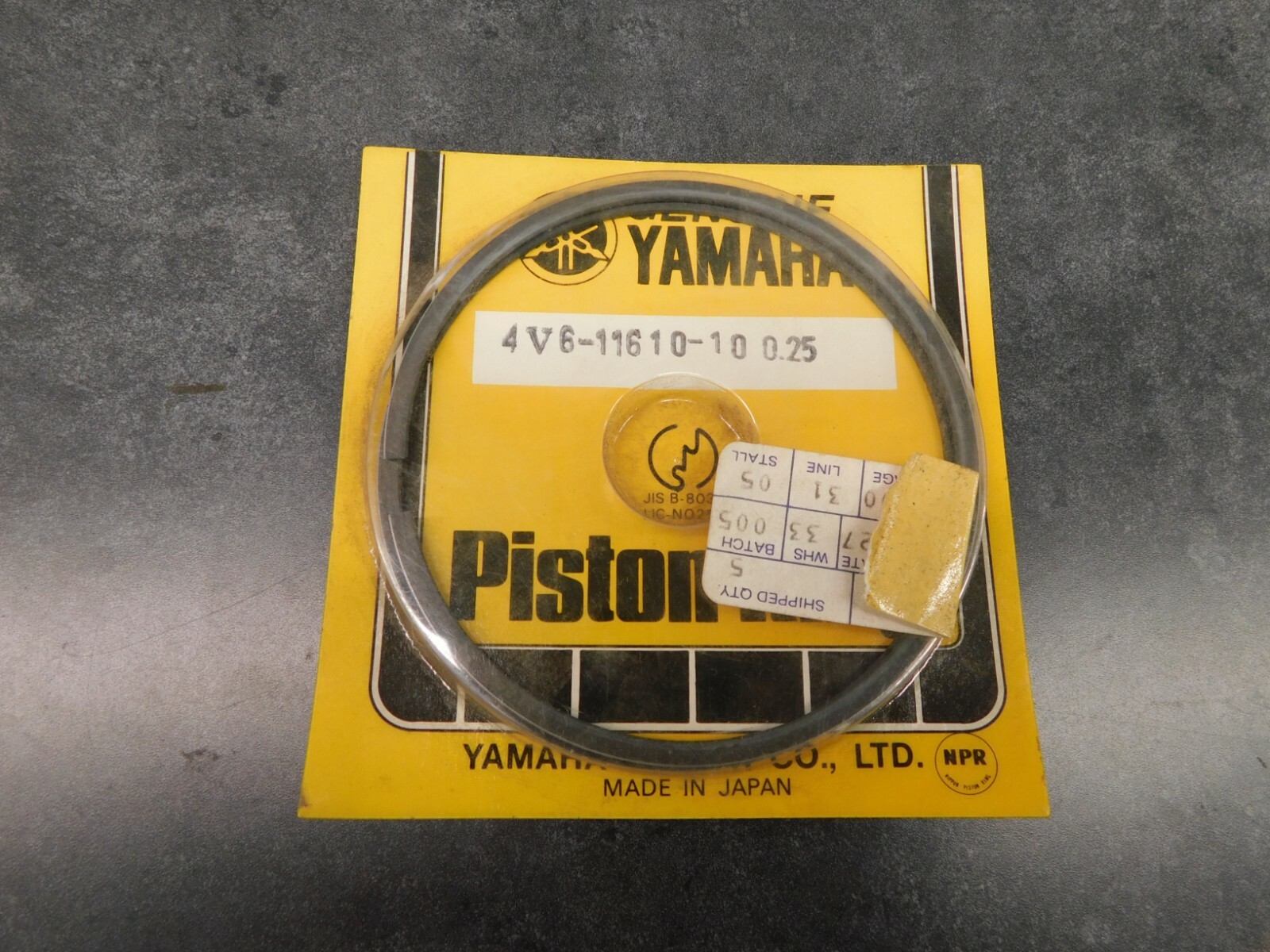 Yamaha NOS Piston Rings .25 1BIN O/S IT465 1981-82 4V6-11610-10 2330