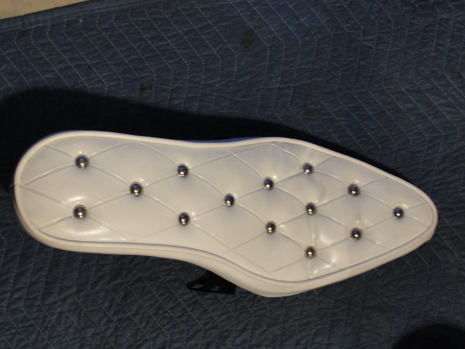 Vintage NOS White Giuliari Diamond Motorcycle Seat Harley-Davidson Sportster.
