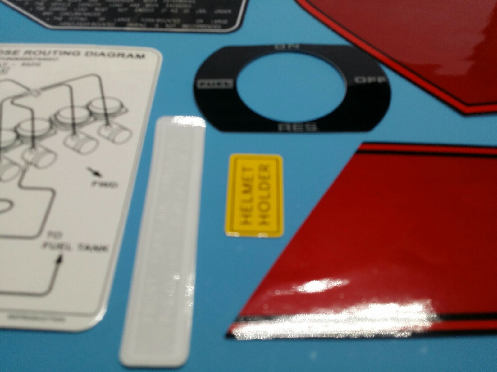 HONDA CB700SC CB700 1984 SIDE COVER FUEL TANK DECAL GRAPHIC SET (#H46)