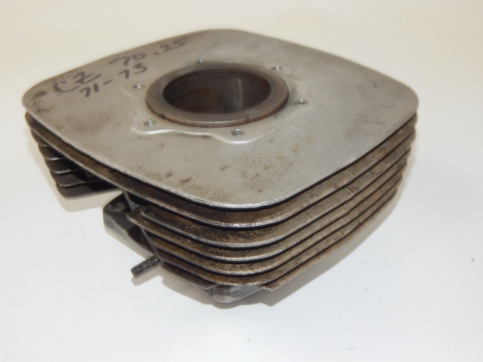 1971-1973 CZ 250 ENGINE MOTOR TOP END CYLINDER 980-13-122 BORE 70mm VINTAGE