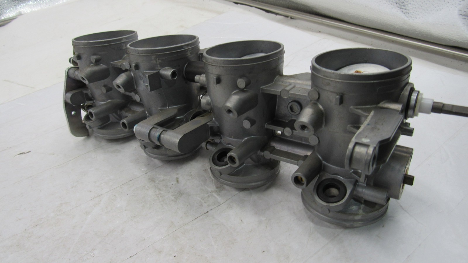 2006 Kawasaki ZX636 Ninja ZX-6R ZX6R Bare Throttle Bodies Body Housing