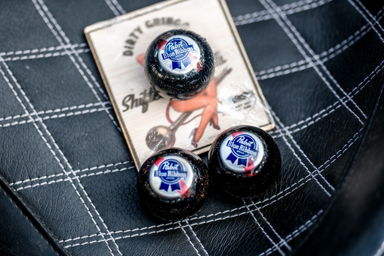 Hot Retro Pabst Blue Ribbon Bottle Cap Old School Motorcycle Jockey Shifter Ball