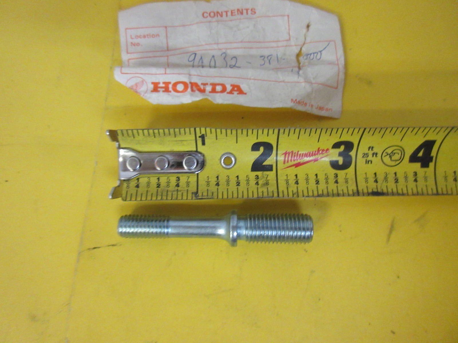 1975-76 OEM N.O.S Honda CR 250 MR250 Elsinore cylinder stud, bolt #90032-381-000