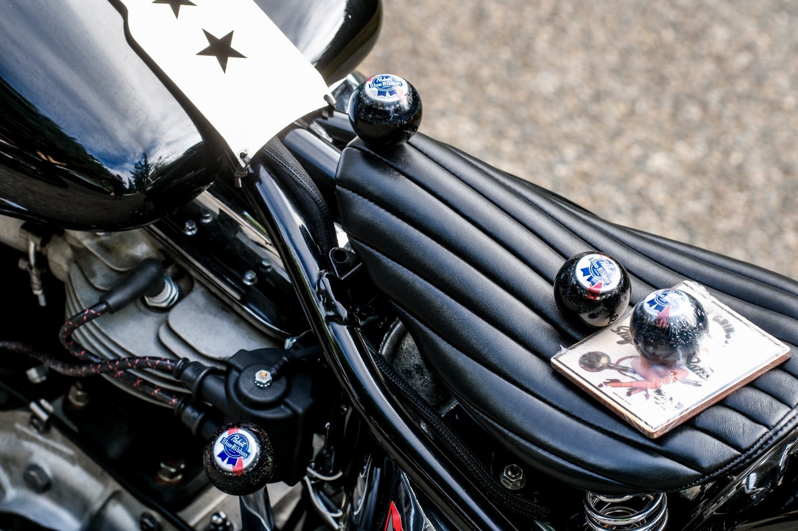 Hot Retro Pabst Blue Ribbon Bottle Cap Old School Motorcycle Jockey Shifter Ball
