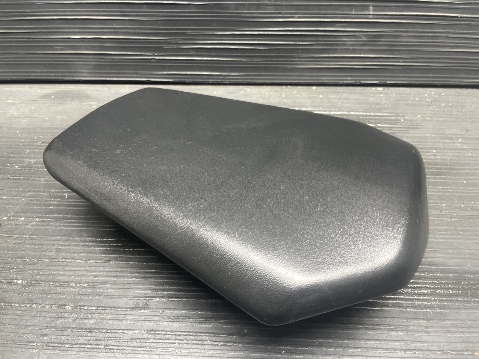 2015 Honda CBR1000RR Rear seat, passenger seat OEM #93024