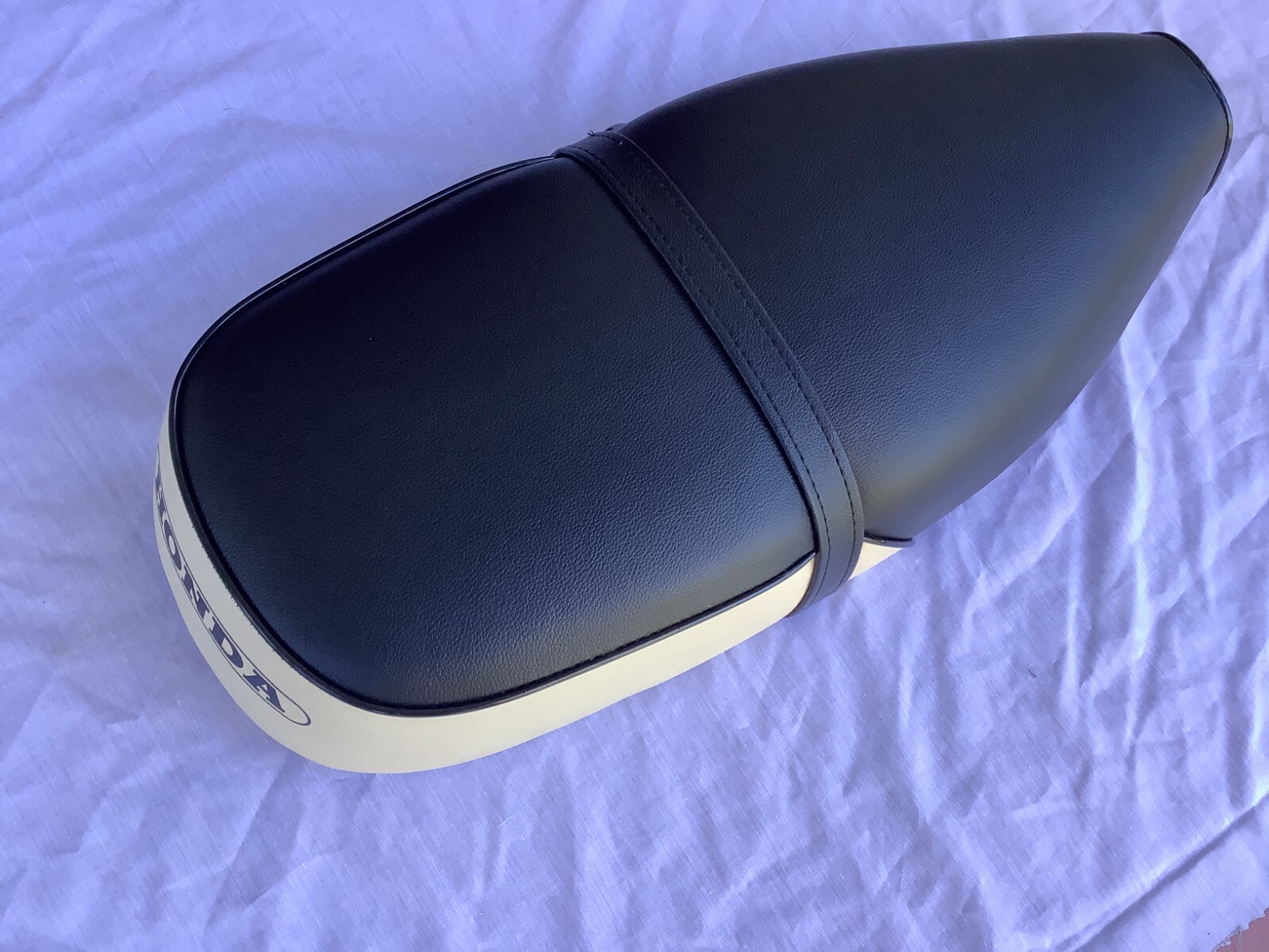 fits 1980-1981 honda C70 Passport High Quality New SEAT COVER +Strap