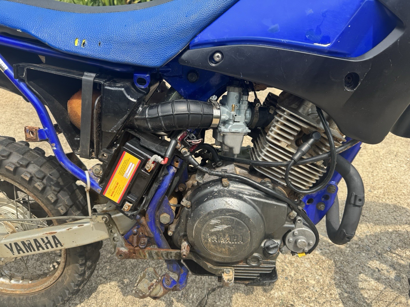 2005 Yamaha TT-R125E -Battery and Pink Grips/Pad not included.