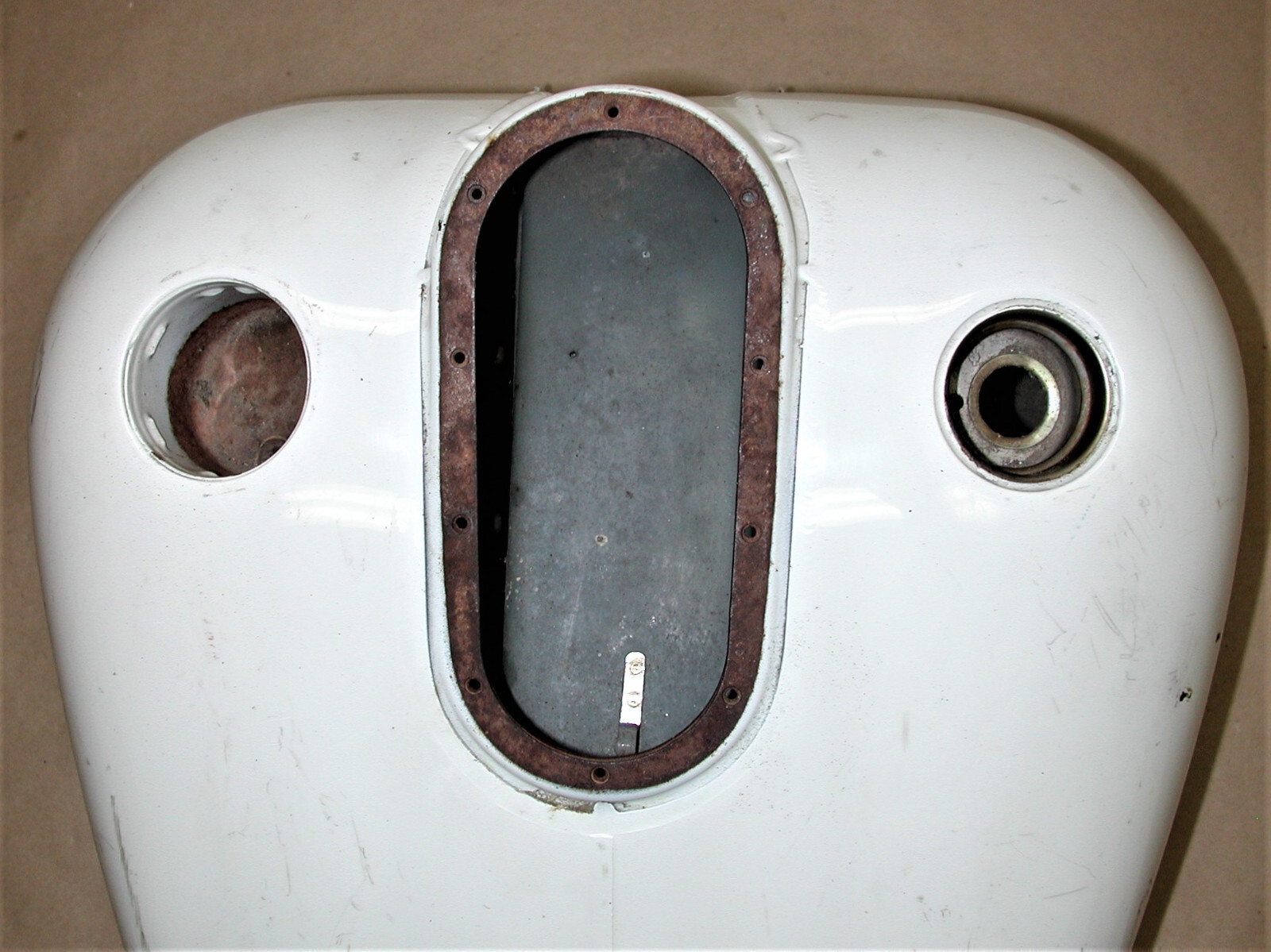 HARLEY DAVIDSON Road King FLHRI 2000-2003 OEM 61268-00Motorcycle Fuel Gas Tank