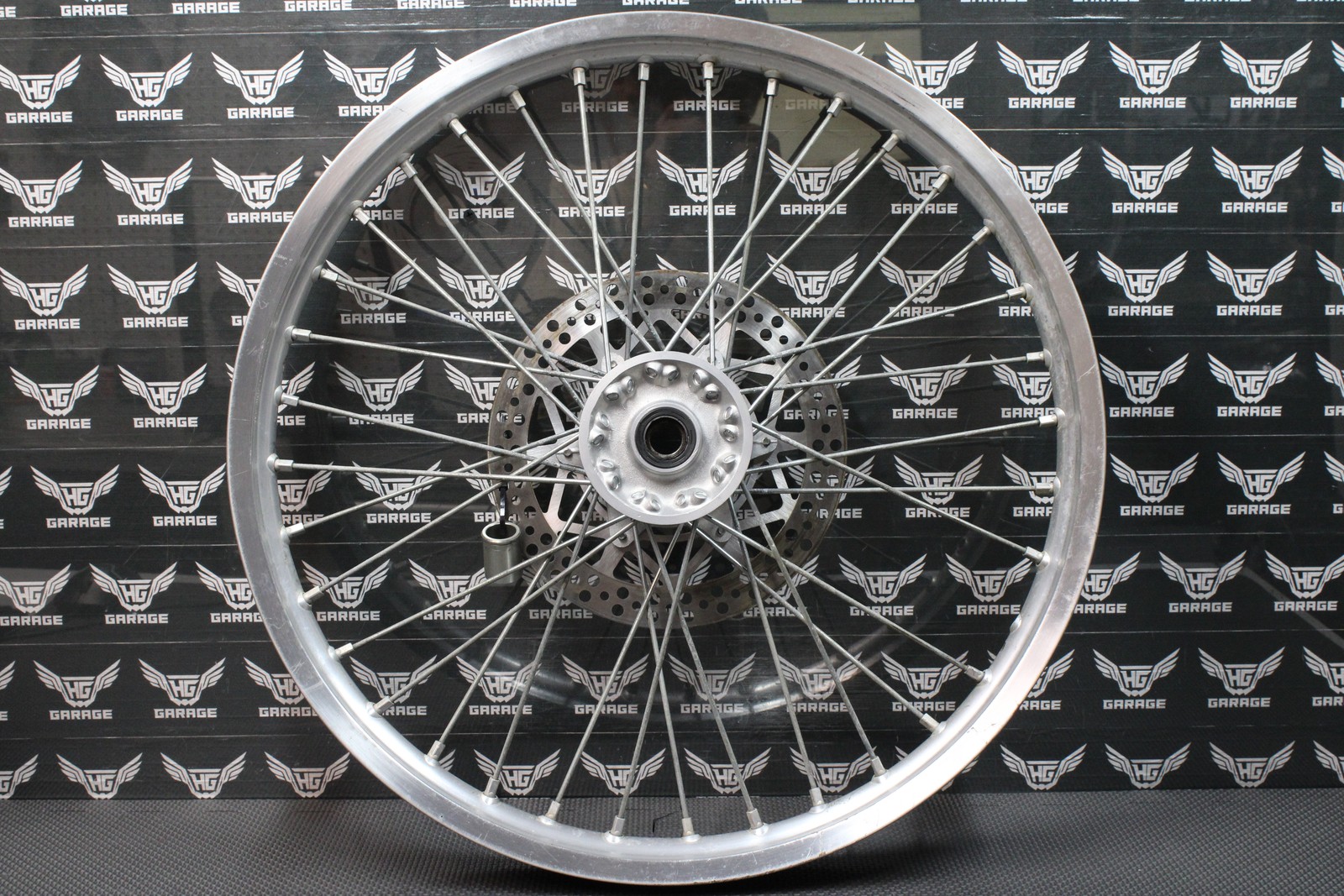 2000 YAMAHA YZ250 21″ X 1.60″ OEM FRONT WHEEL RIM HUB 4SS-25111-01-00