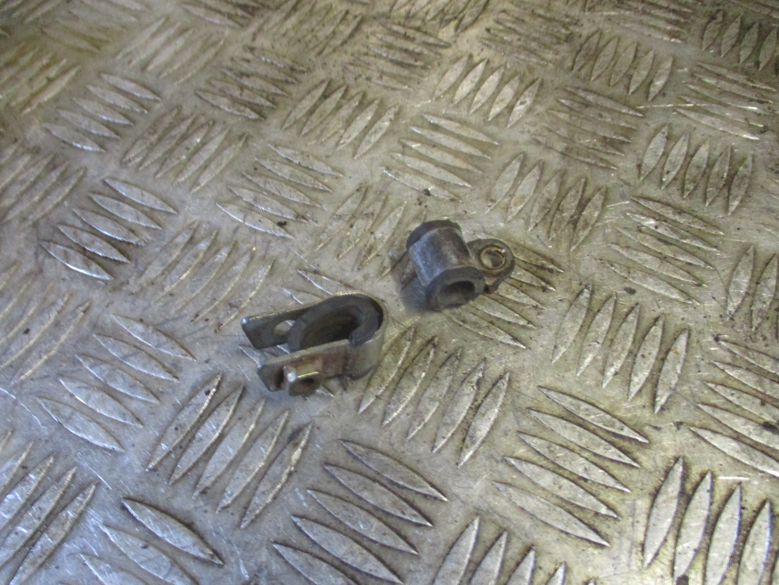YAMAHA RD400 RD250 FRONT BRAKE HOSE CLAMPS SEE DESCRIPTION