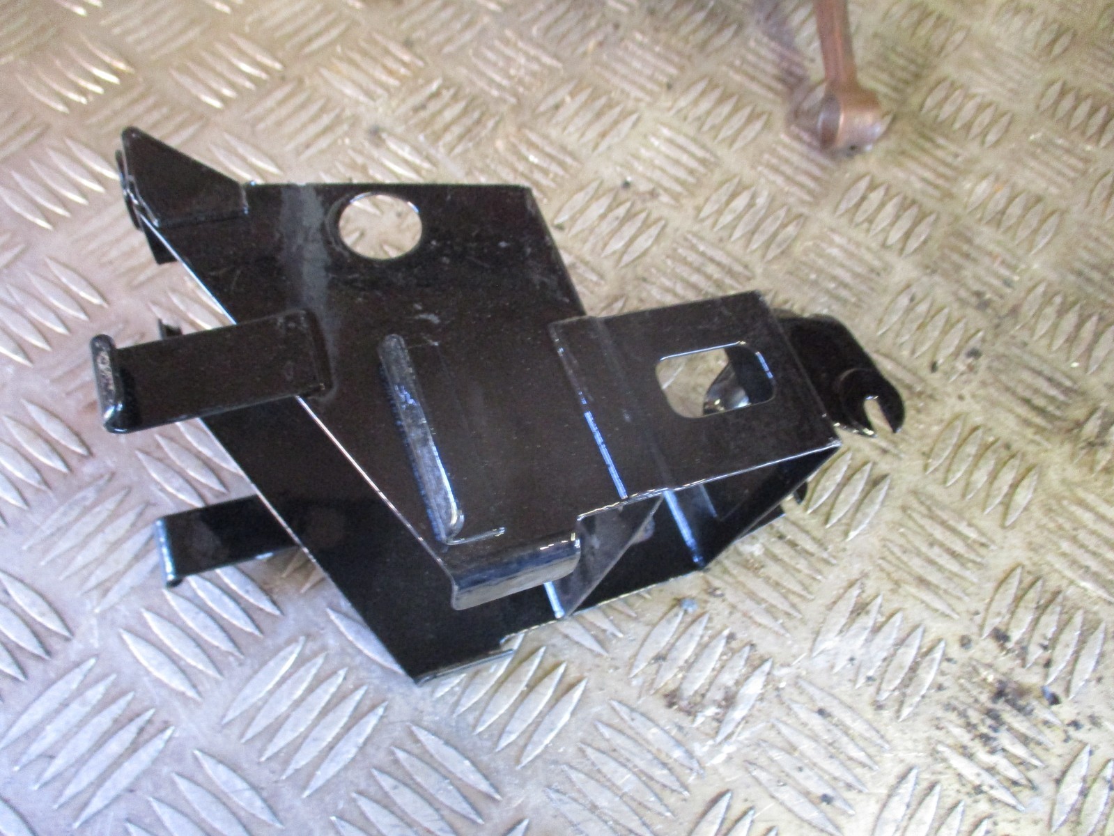YAMAHA RD250 RD350 YR5 YDS7 BATTERY TRAY SEE DESCRIPTION