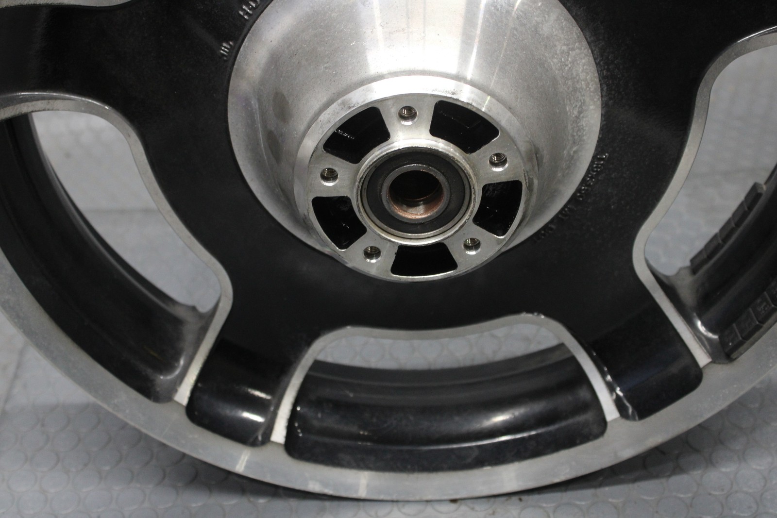 2000-2007 Harley Touring Electra Front 5 Spoke 18X3.5 Wheel OEM 43345-00
