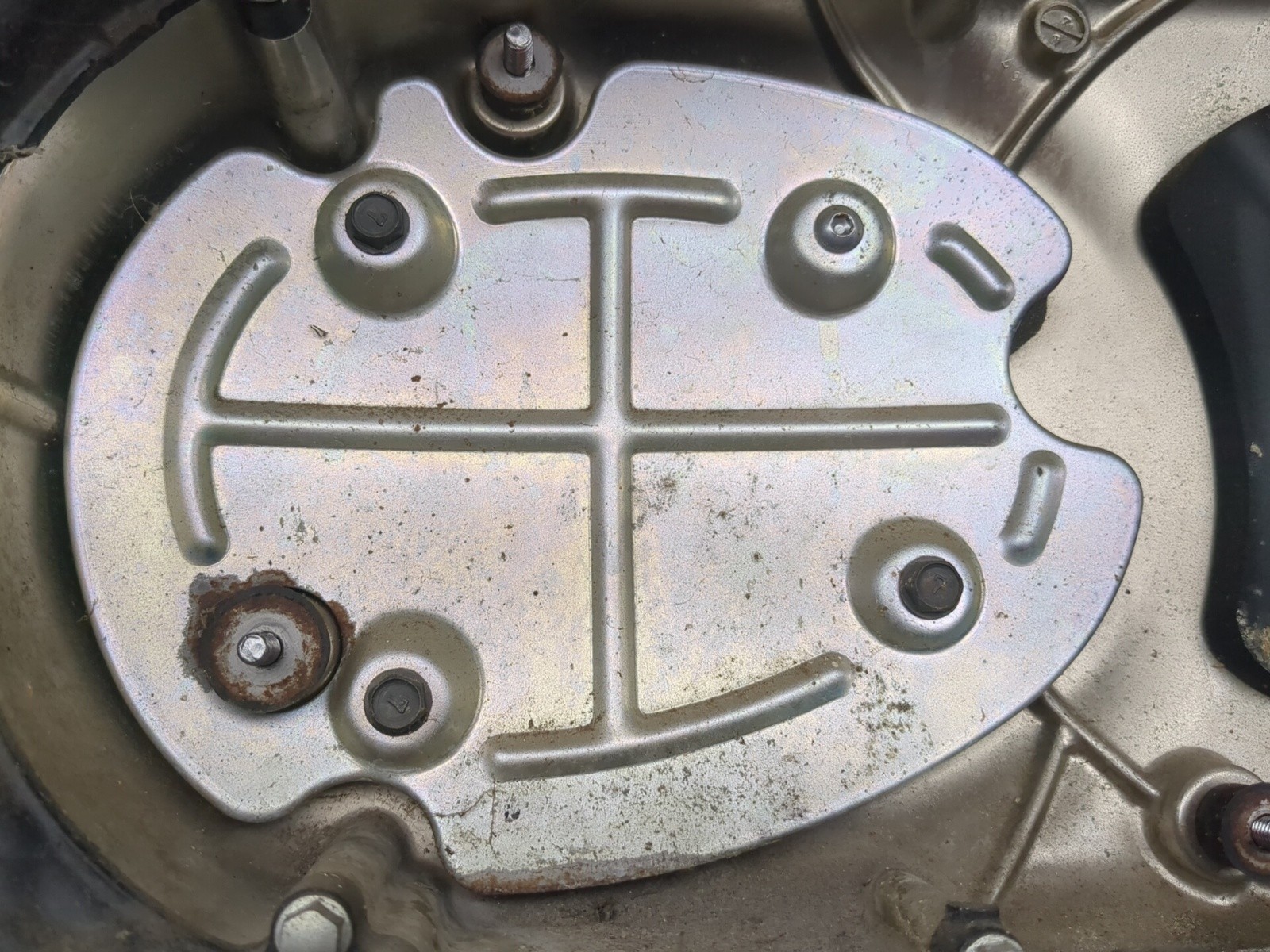 03-08 Kawasaki VN1600 Vulcan Classic Left Engine Motor Cover
