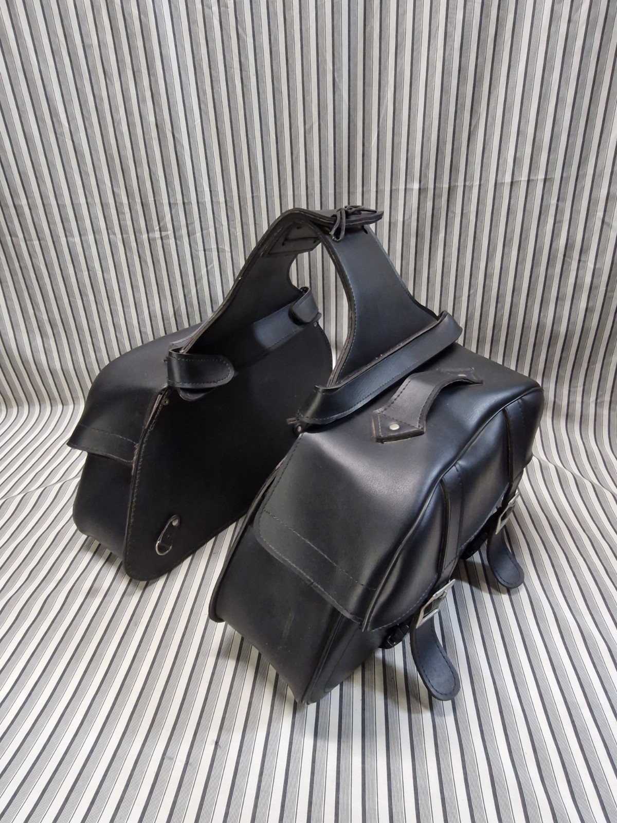 Universal Black Motorcycle Throw Over Saddlebags Pair Synthetic Leather READ