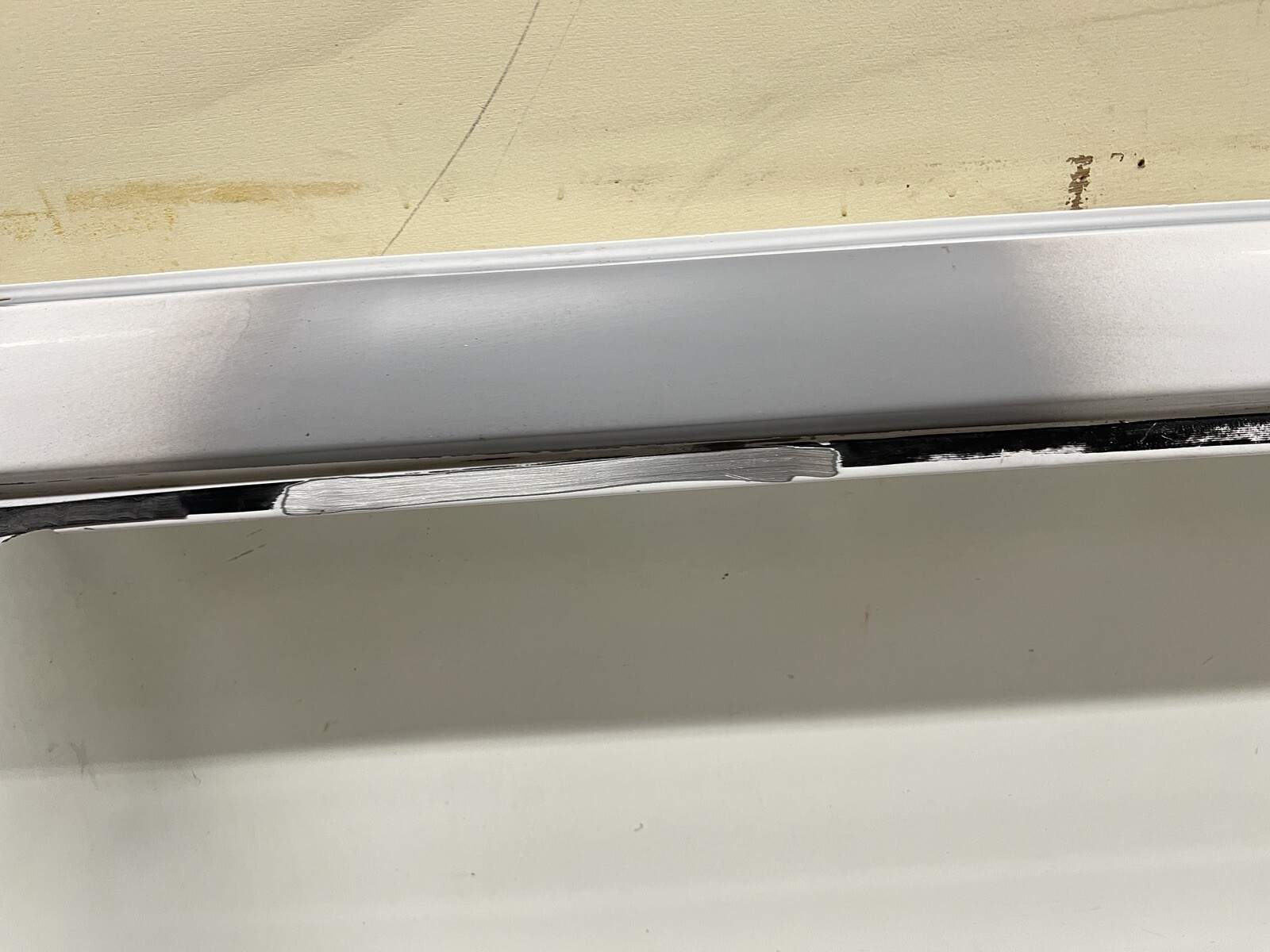 2019 2020 2021 2022 2023 Jeep Wrangler Gladiator Front OEM Windshield Frame