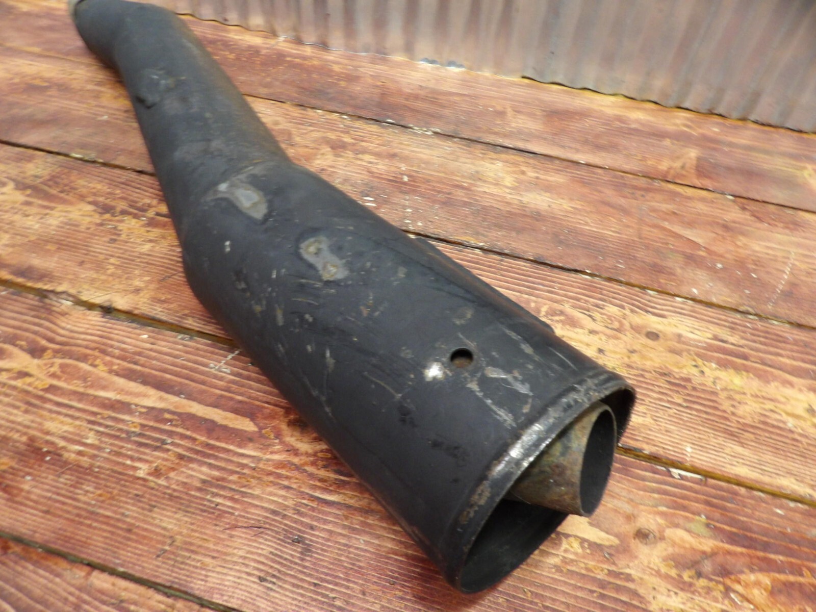 DG EXHAUST PIPE / MUFFLER UNKNOWN FITMENT 26.5″ LENGTH BAFFLED