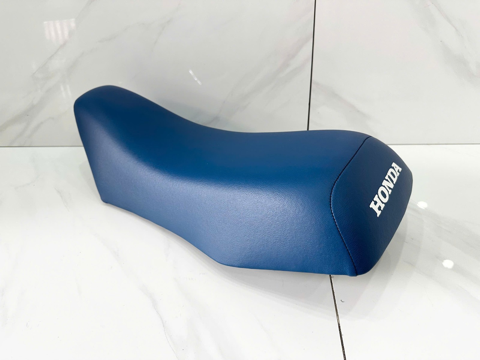 86 – 87 Honda TRX70 TRX 70 New Complete Blue Motorcycle Metal Pan Seat Saddle.